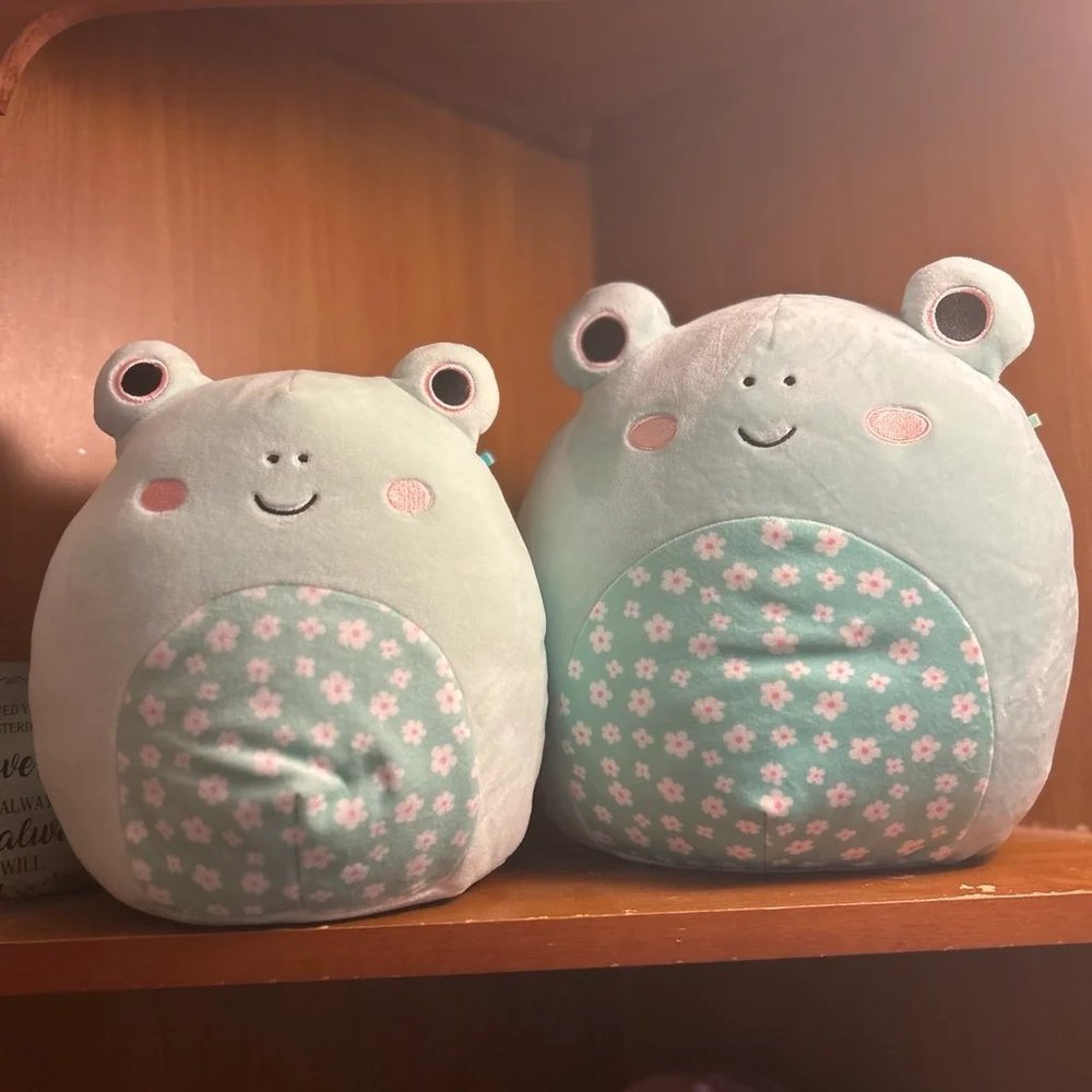 Frog dolls